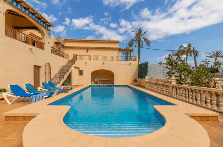 Villa de alquiler vacacional Andrago en Moraira cerca de la playa